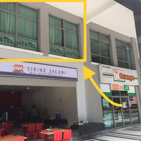 Vibrant Hostel Kota Kinabalu Exterior foto